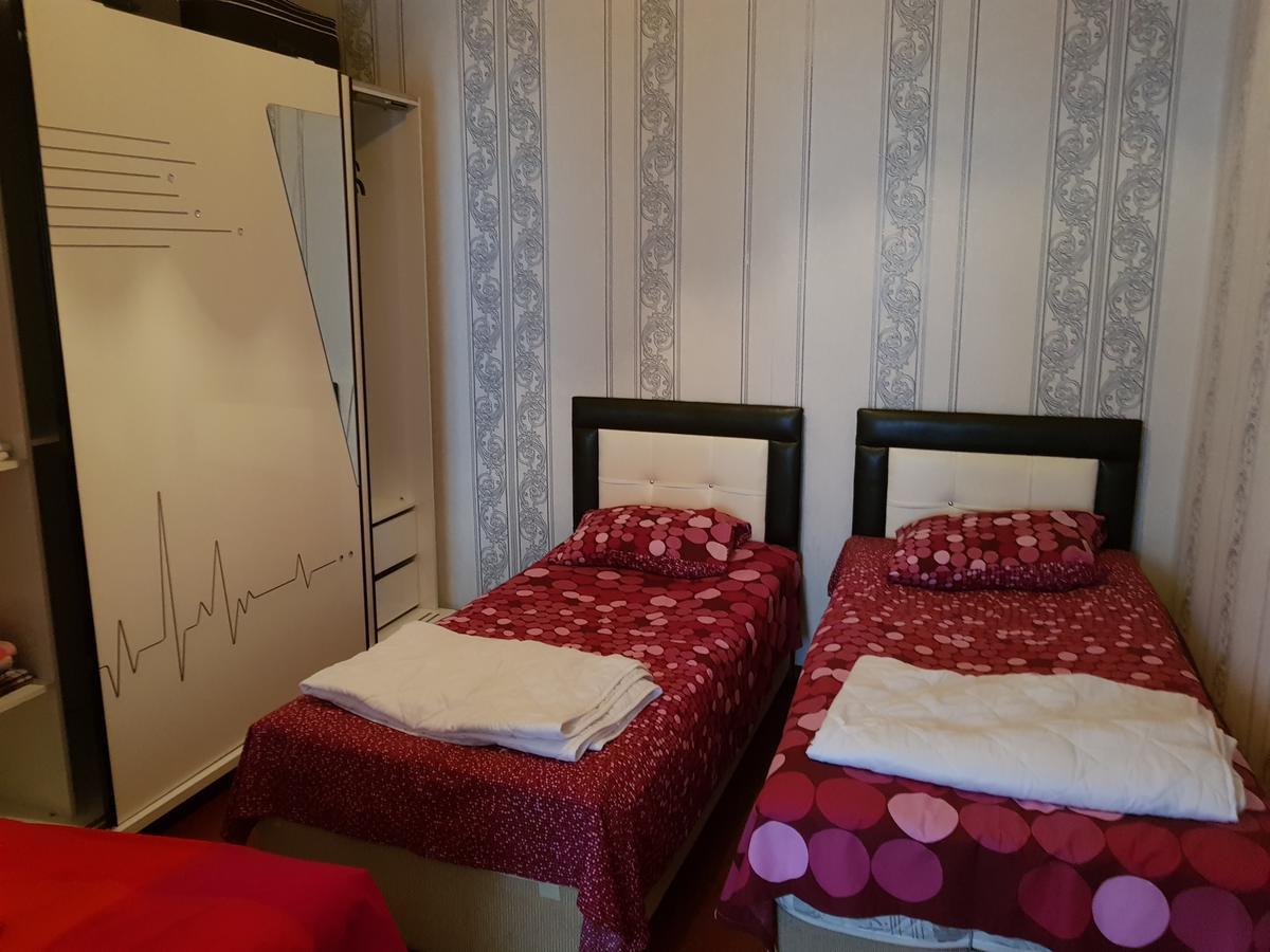 Apartments Cira Батуми Екстериор снимка
